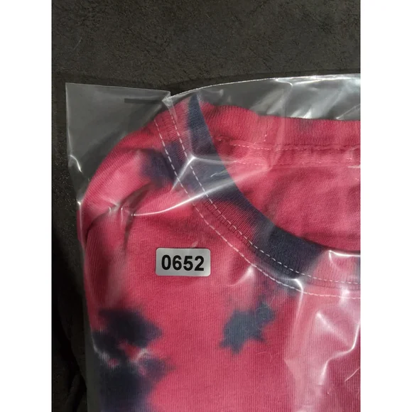 Tie Dye Rose Hanes Shirt Women's Size Large - Picture 6 of 6